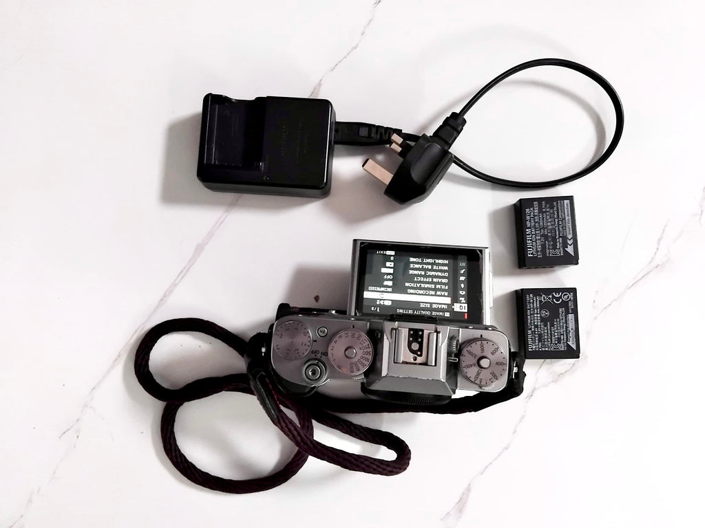 FUJIFILM XT2 CAMERA BODY