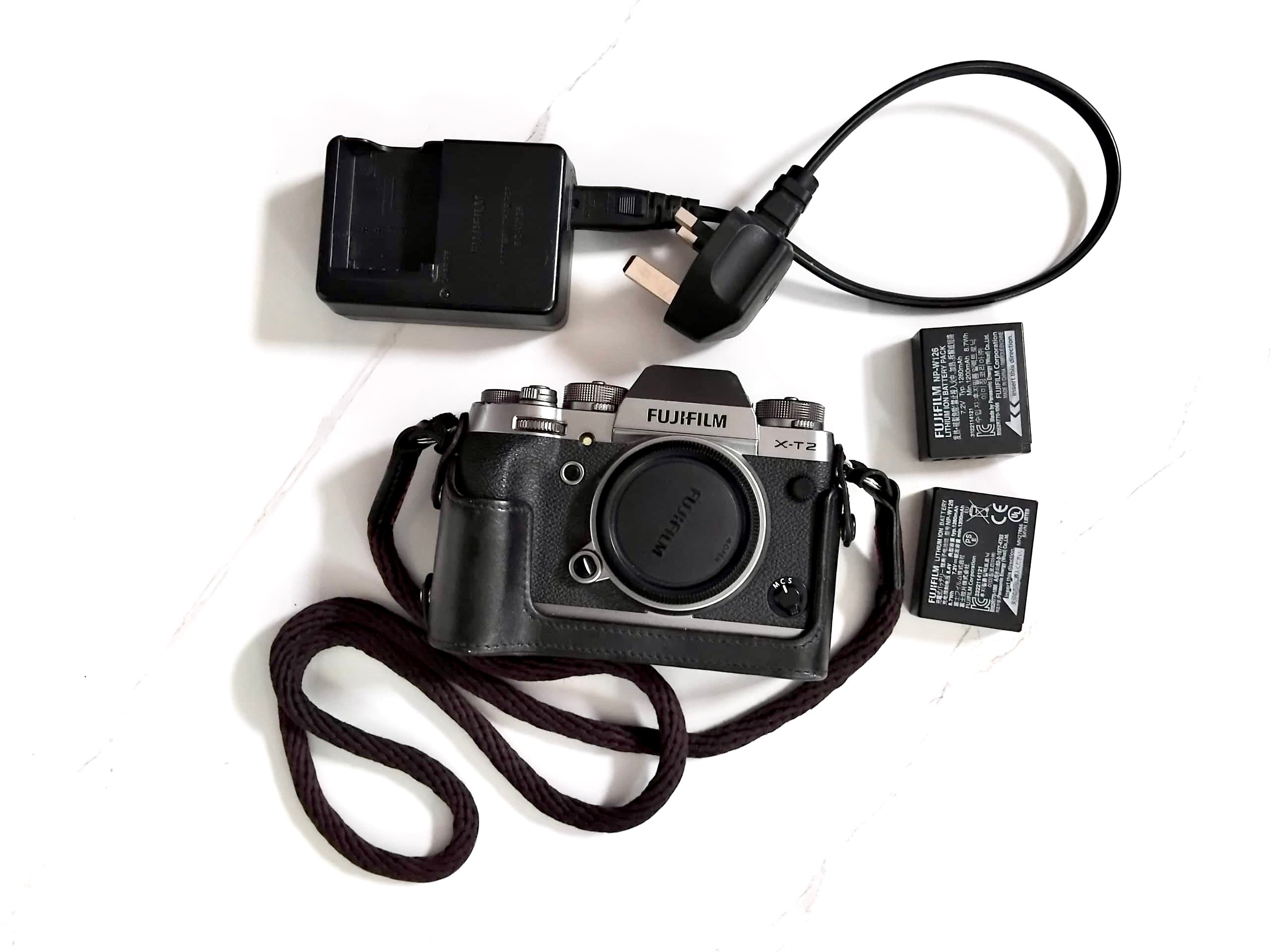 FUJIFILM XT2 CAMERA BODY