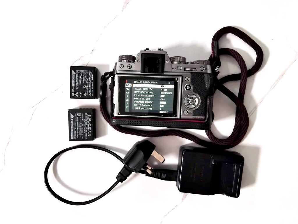 FUJIFILM XT2 CAMERA BODY
