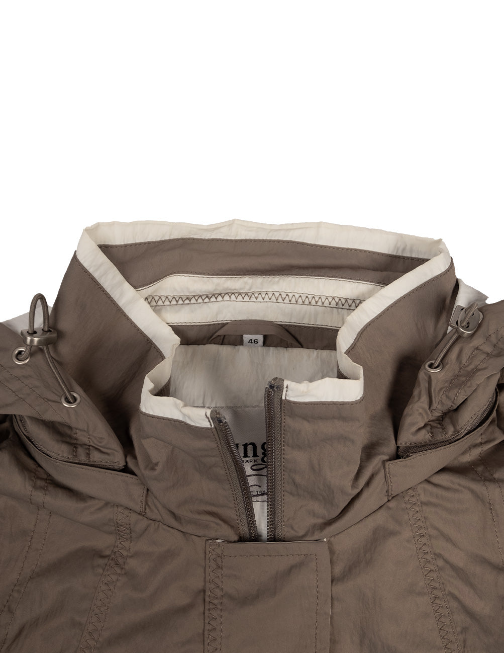 Junge Bomber trench